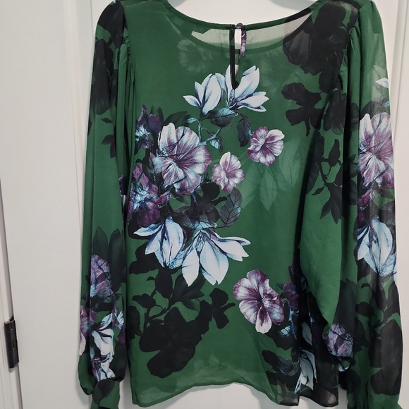 Zac and Rachel Green purple and blue floral sheer top - Picture 4 of 9